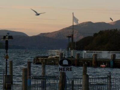 Bowness: A Cute Little Tourist Town on a Big Lake