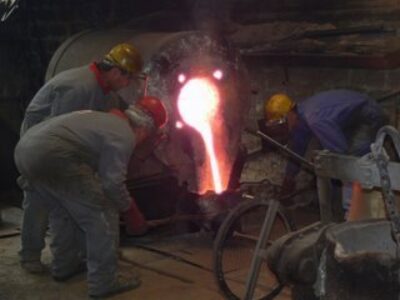 Pouring a Bell in Villedieu-les-Poeles