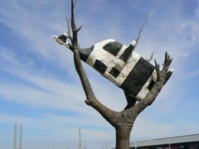 Public art is everywhere in Melbourne. Here is a piece in the Docklands.