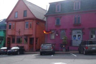 Restaurants and shops in Lunenburg, NS.