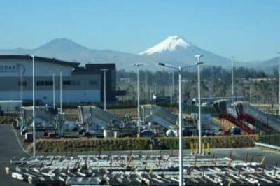 Volcano at Mariscal Sucre airport in Quito.