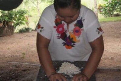 Timotea Mesh makes tortillas in San Antonio, Belize.