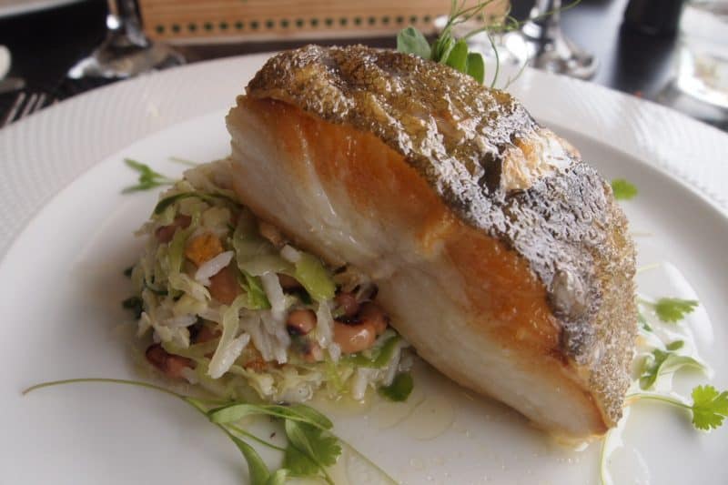What do Things Cost in Coimbra, Portugal? 2 Fine dining in Coimbra. Many Portuguese say they only go out to eat occasionally, since it's too expensive to make a regular habit of it.