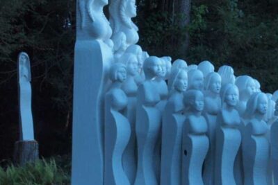 Art in the Orchard: What a Wonderful Stroll in Easthampton
