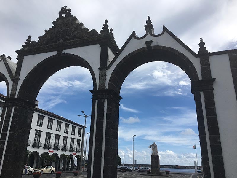 This archway is located on a big city square that was once part of the harbor but was reclaimed with fill. 