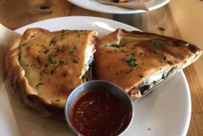 A calzone with eggplant and vegan cheese was also delicious.
