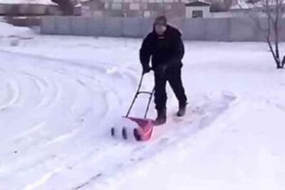 Snow spiral shovel