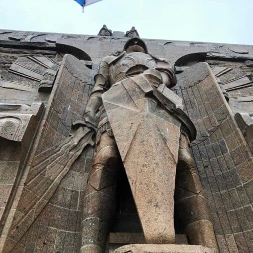 The huge monument contains an eerie in side circular area with excellent acoustics, and concerts are held there.