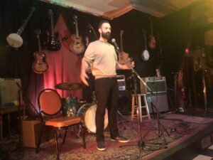Storytellers Gather at Luthiers