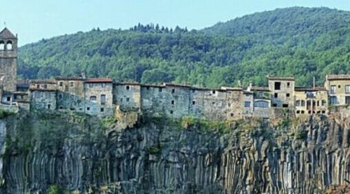 Castellfollit de la Roca