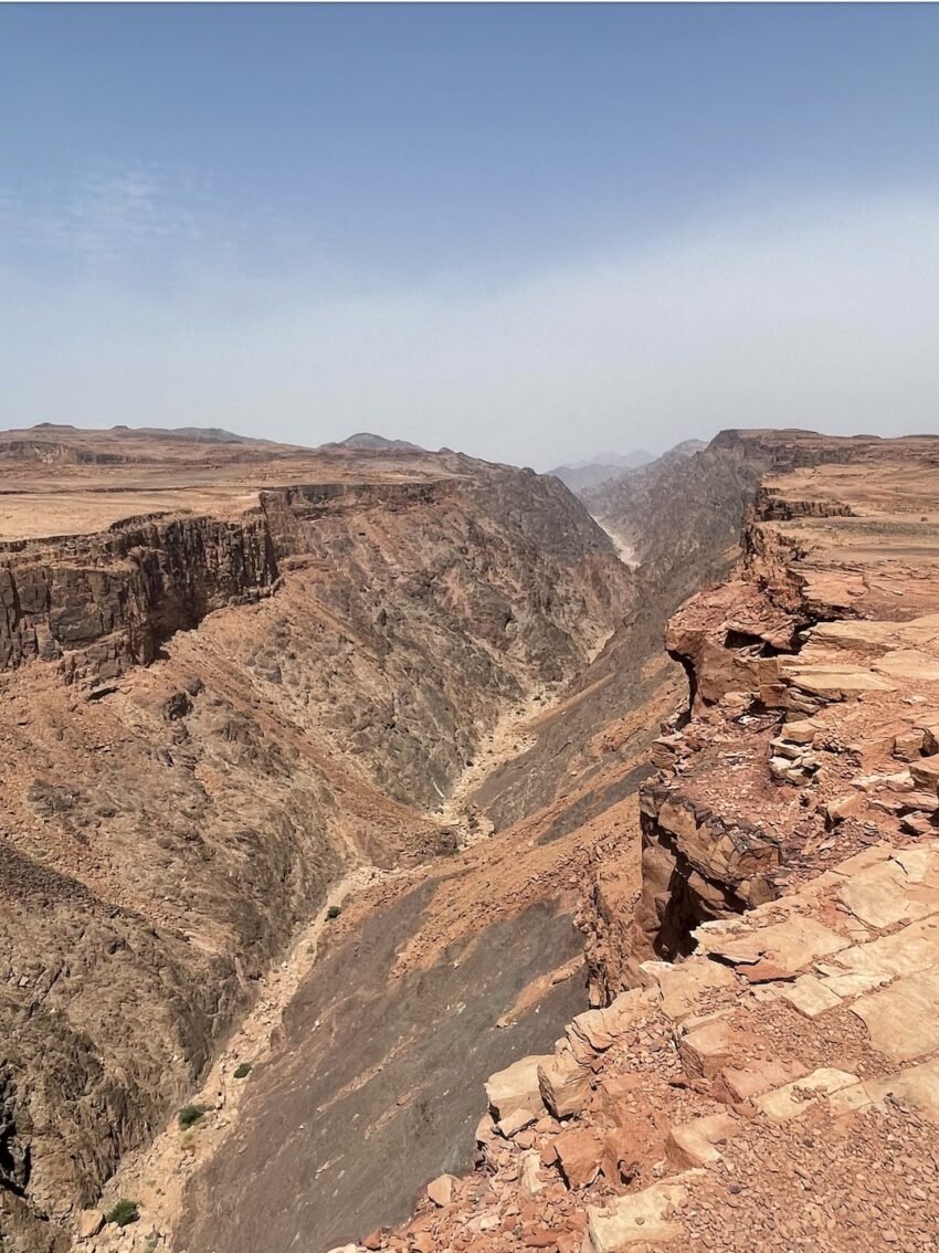Al Shaq. Approaching this vast canyon, you have no idea what's about to hit you. Absolutely gobsmacking.