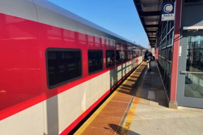 Hartford Line train in Springfield MA